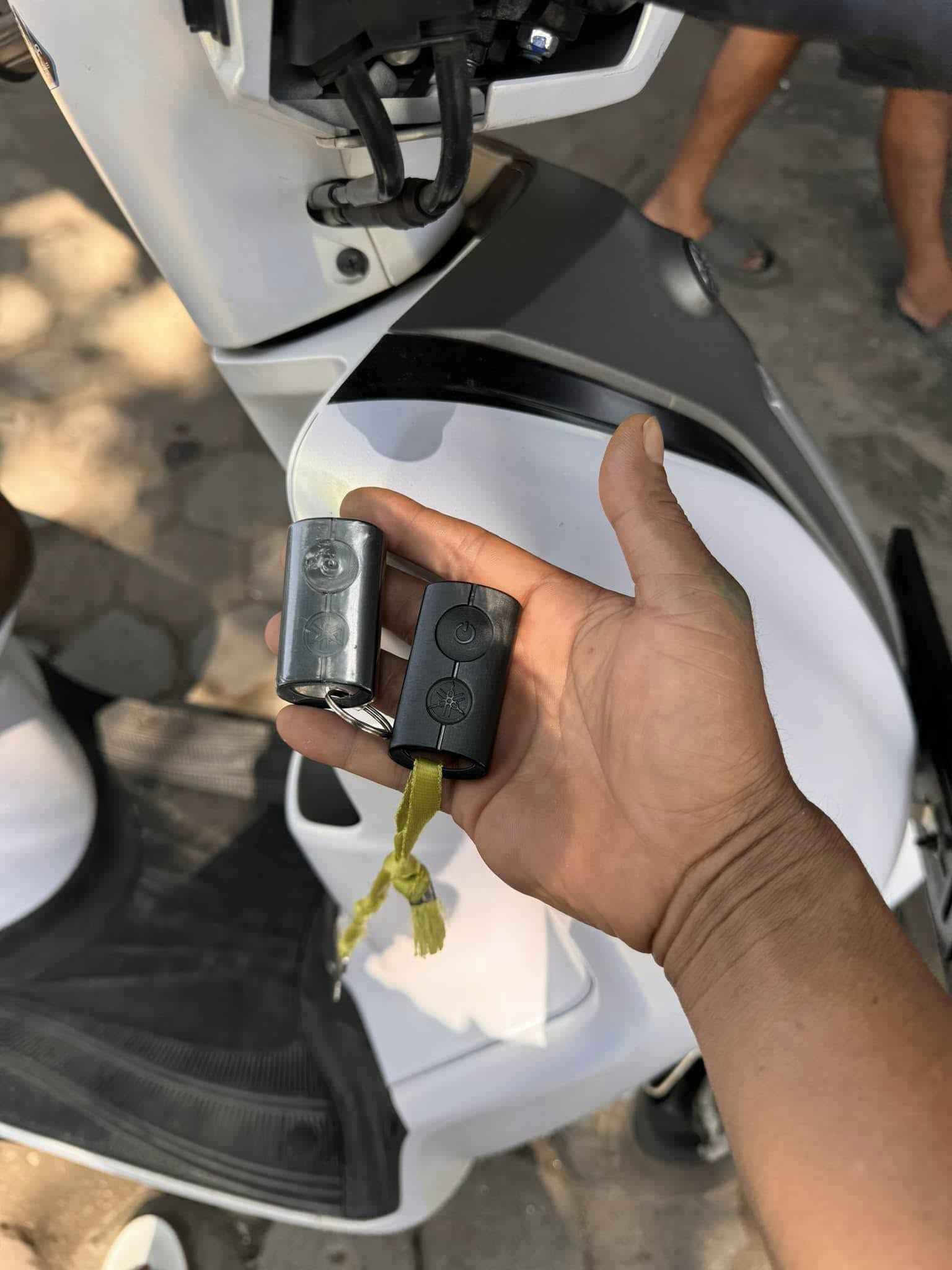 Pengerjaan Kunci Motor Smart Key 11