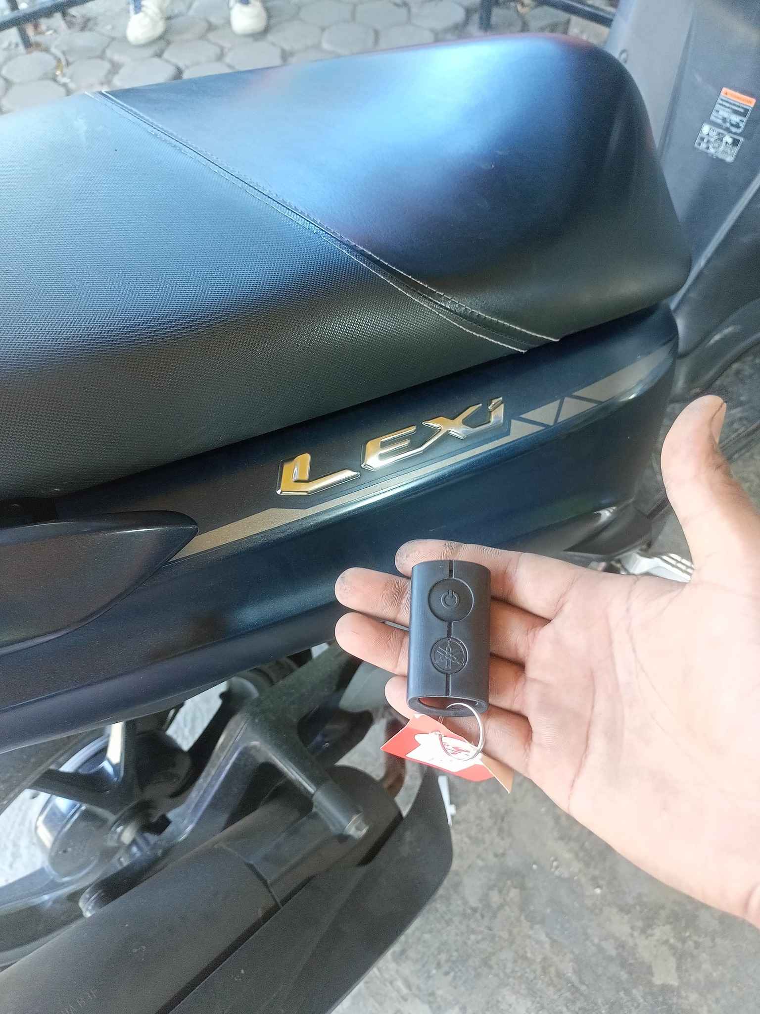 Pengerjaan Kunci Motor Smart Key 12