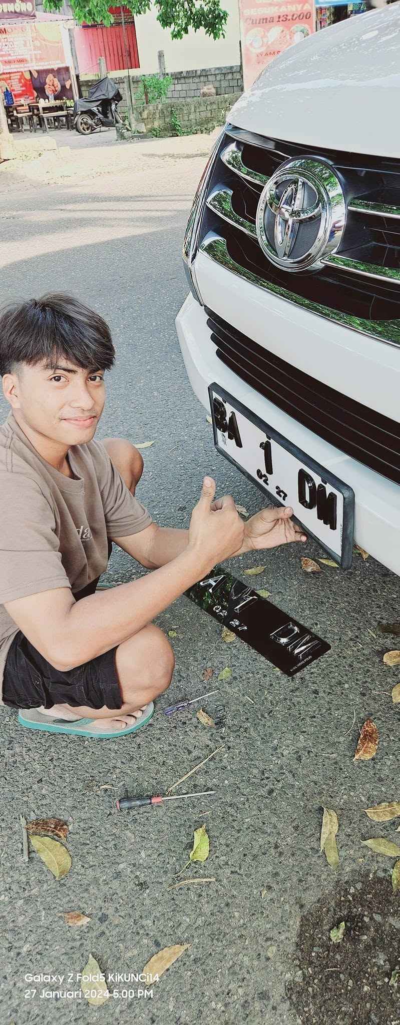 Foto Tim/Pengerjaan Lapangan 12