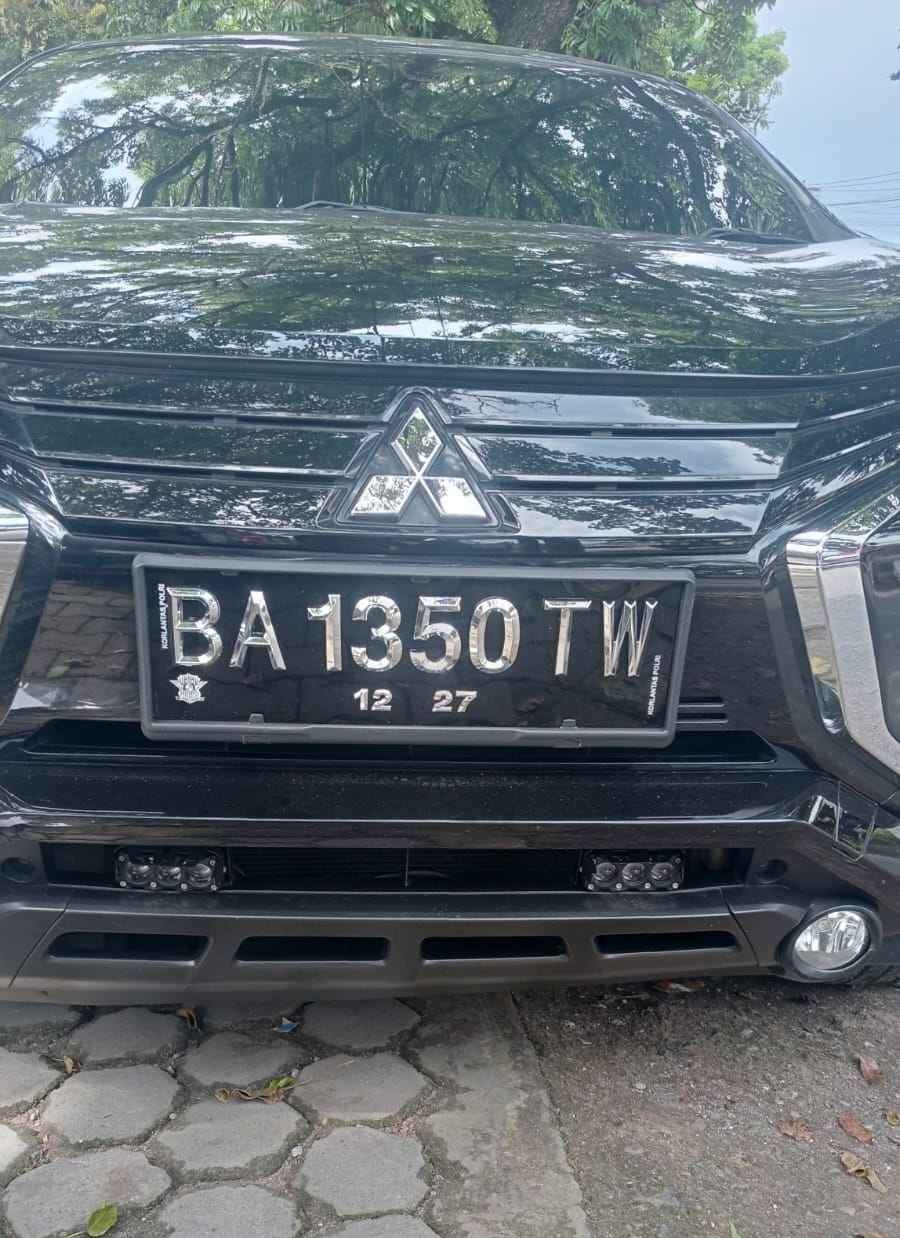 Plat Nomor Mobil Mewah Custom 2