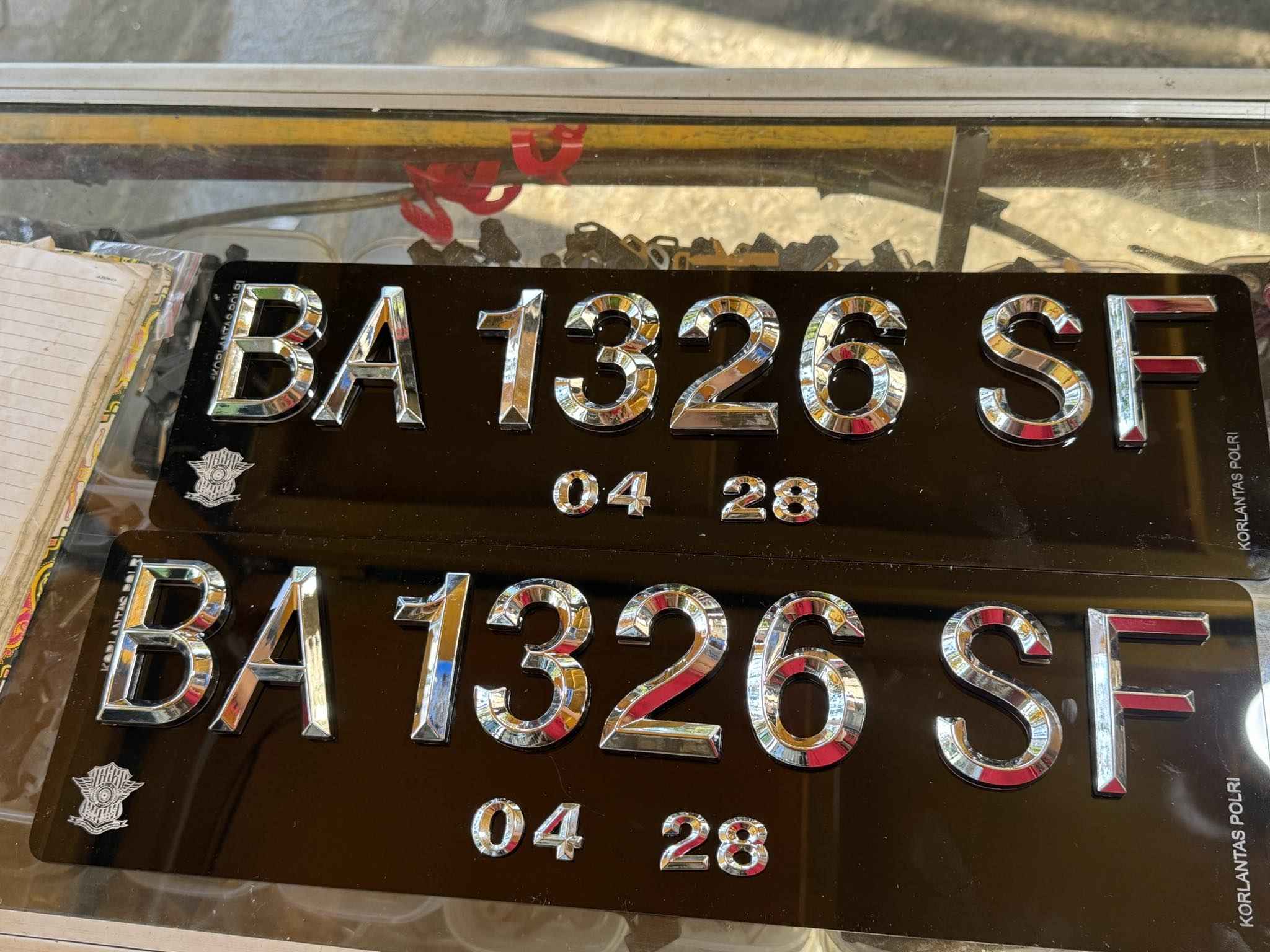 Plat Nomor Mobil Mewah Custom 9